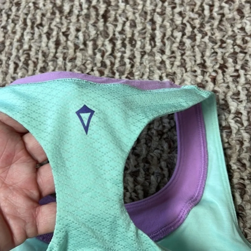 Ivivva‎ - Picture 5 of 9